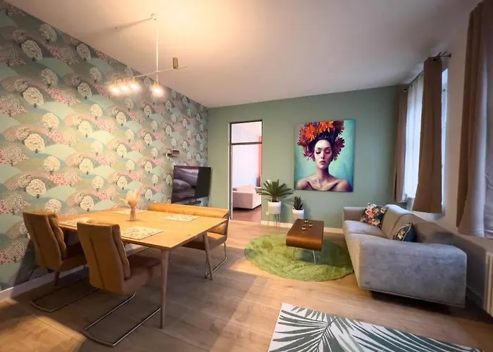 Exklusives Leipzig City Apartment Flowers